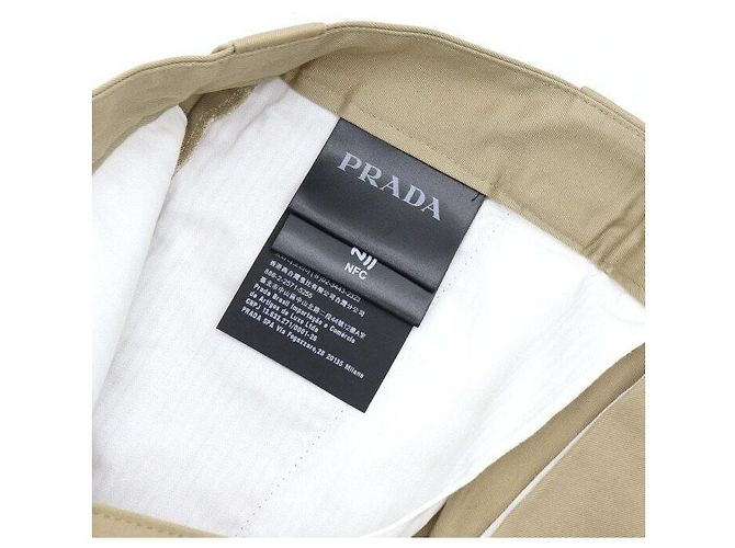 Prada Shorts de triángulo de algodón gabardina marrón para mujer - vista 7