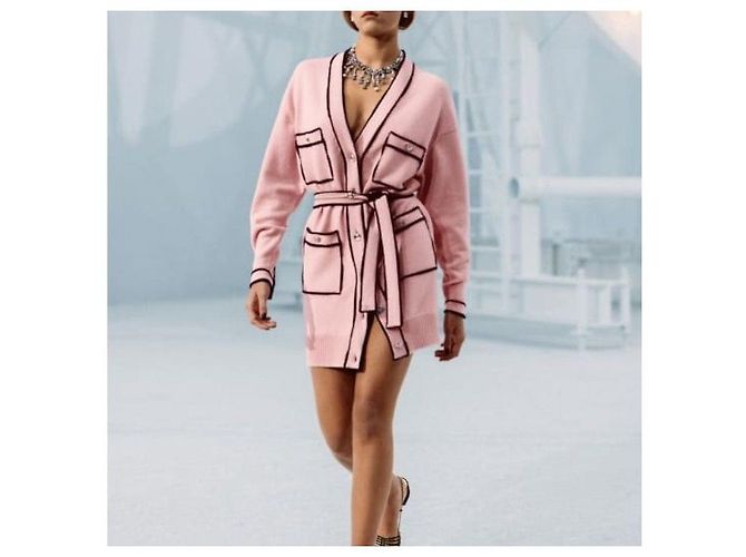Chanel Langer Cardigan aus Kaschmir Blau - Ansicht 7