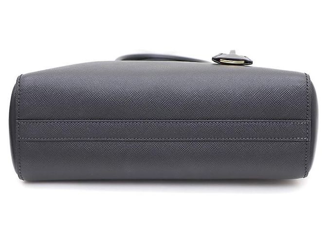Prada Borsa Tote e Borsa a Spalla Saffiano Gold Logo Top Handle Nero - vista 8
