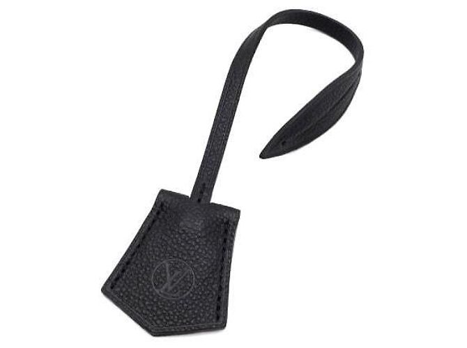 Louis Vuitton Tote e borsa a tracolla Madeleine MM in Empreinte Monogram nero - vista 11