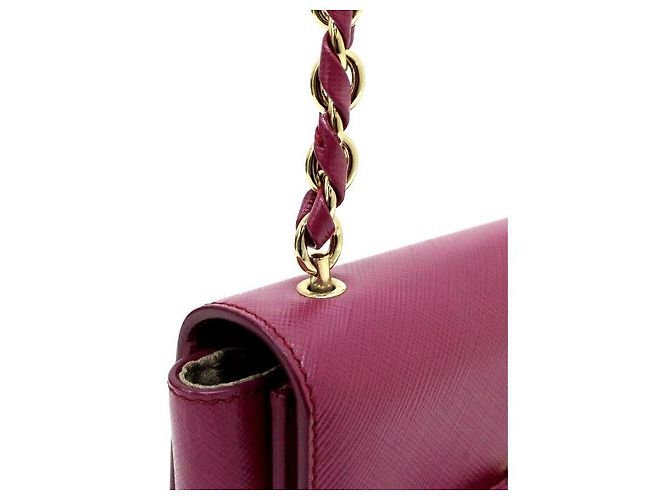 Salvatore Ferragamo Mini borsa a tracolla con patta e catena - vista 11