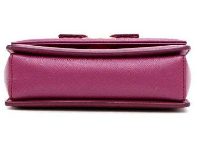 Salvatore Ferragamo Mini borsa a tracolla con patta e catena - vista 7