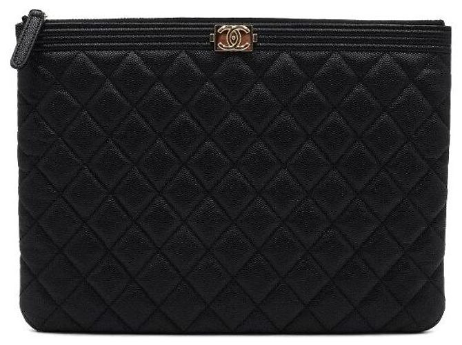Chanel Clutch Black Caviar Medium Boy Nero - vista 2