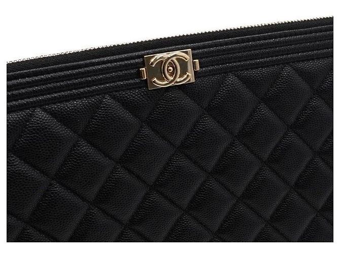 Chanel Clutch Black Caviar Medium Boy Nero - vista 9