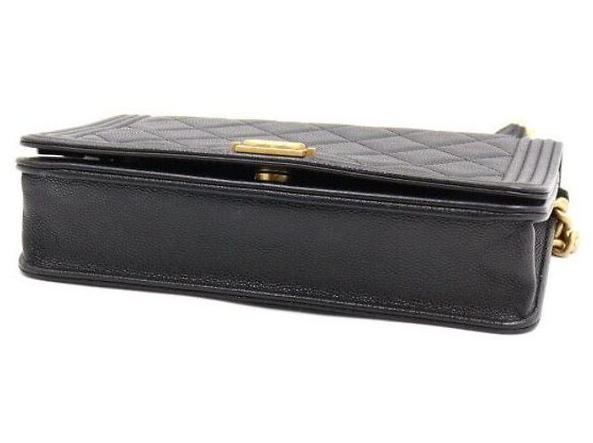 Boy Chanel WOC in Black Caviar mit goldener Gliederkette als Crossbody und Schultertasche Schwarz - Ansicht 7