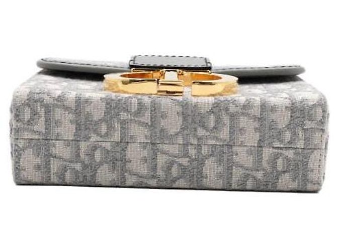 Dior Mini borsa a tracolla e crossbody Montaigne Oblique da donna - vista 8