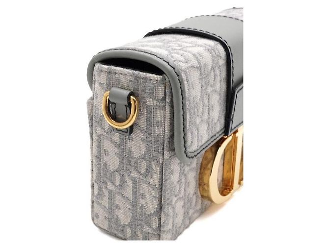 Dior Mini borsa a tracolla e crossbody Montaigne Oblique da donna - vista 9