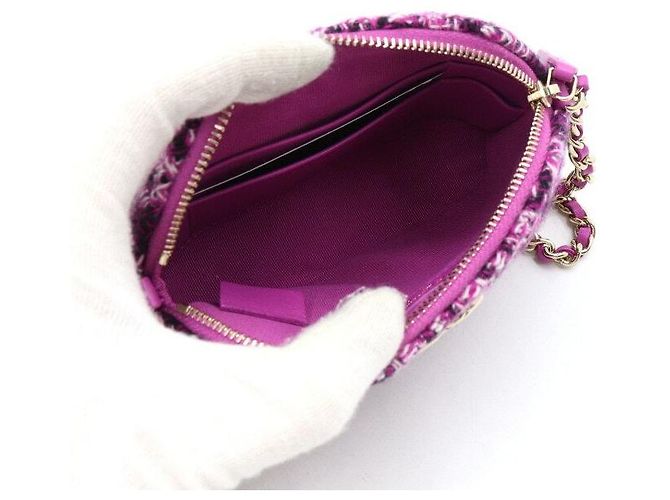 Chanel Mini bolsa de ombro meia lua em tweed roxo com corrente dourada - vista 5