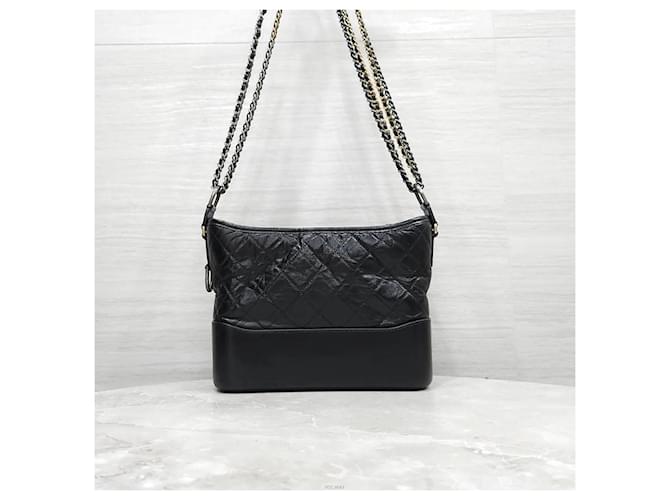 Chanel Borsa Hobo Gabrielle Medium Nera con Hardware Oro Nero - vista 3