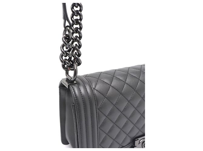 Chanel Borsa Caviar Boy Medium Nera Catena Argentata Borsa a Spalla a Tracolla Nero - vista 4