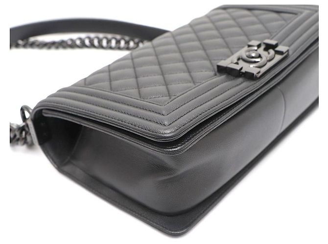 Chanel Borsa Caviar Boy Medium Nera Catena Argentata Borsa a Spalla a Tracolla Nero - vista 5