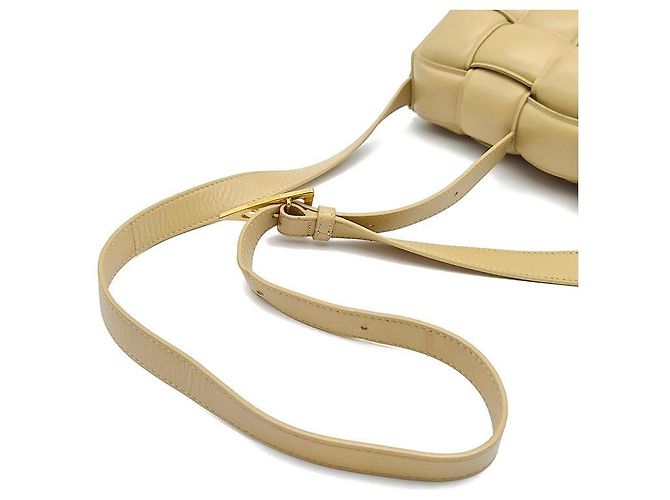 Bottega Veneta Bolsa Cassette Acolchoada Marrom - vista 5