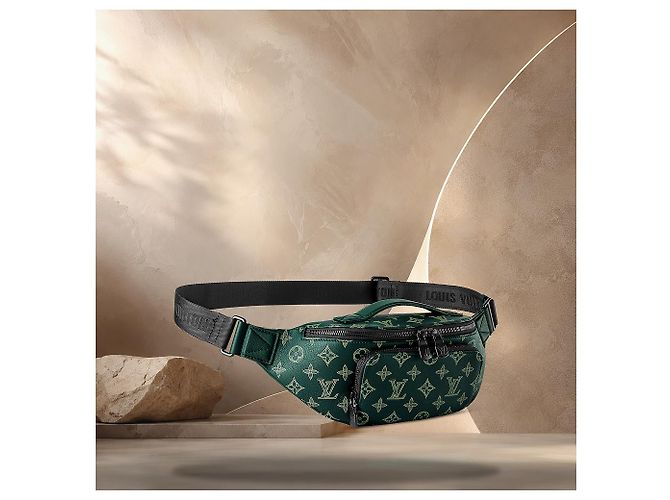 Bumbag Louis Vuitton Marsupio Rush in Forest Green Verde - vista 3