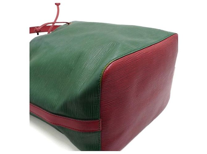 Noe Louis Vuitton Borsa a tracolla Noé Bi-Color Petite Verde - vista 8