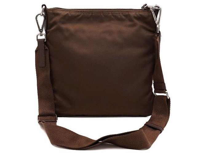 Prada Borsa a tracolla e a spalla unisex in nylon Tessuto marrone con logo triangle e una tasca - vista 4