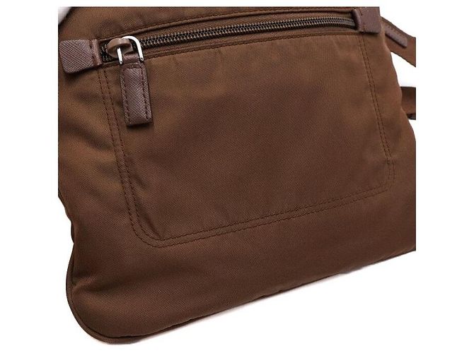 Prada Borsa a tracolla e a spalla unisex in nylon Tessuto marrone con logo triangle e una tasca - vista 9