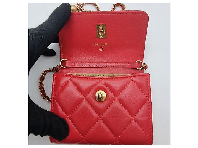 Chanel Tarjetero con cadena de bolas doradas Roja - vista 10