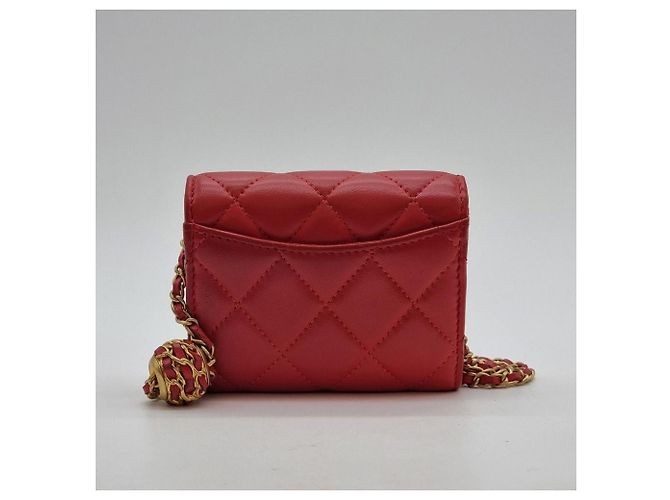 Chanel Tarjetero con cadena de bolas doradas Roja - vista 8