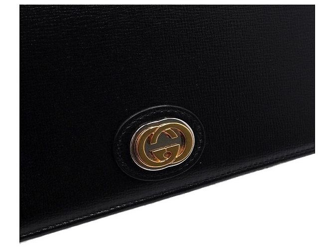 Gucci Schultertasche und Umhängetasche aus schwarzem Leder mit GG-Logo-Klappe und Goldkette - Ansicht 10