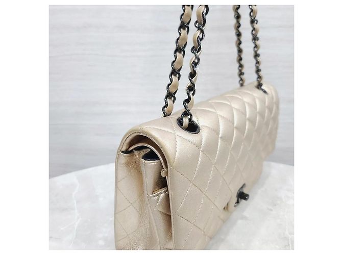 Chanel Classic Medium Flap Bag Metallic Gold Series Golden - view 4