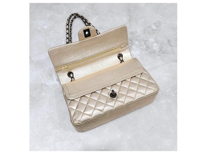 Chanel Classic Medium Flap Bag Metallic Gold Series Golden - view 6