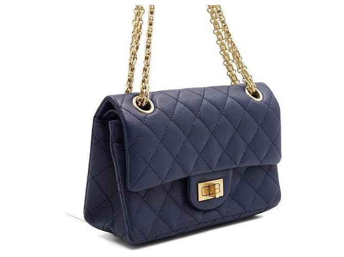 2.55 Chanel Mini Borsa a Spalla Caviar Navy con Catena Dorata Blu - vista 3