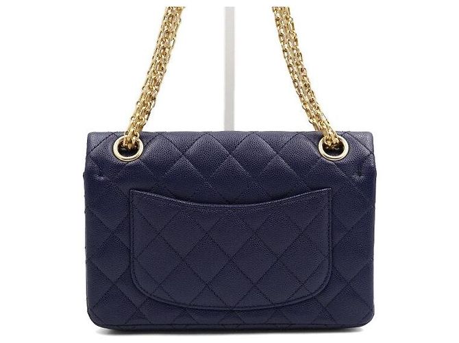2.55 Chanel Mini Borsa a Spalla Caviar Navy con Catena Dorata Blu - vista 4