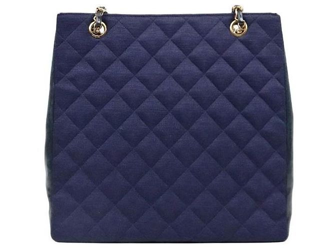 Chanel Borsa a tracolla trapuntata in tessuto blu navy con catena CC - vista 3