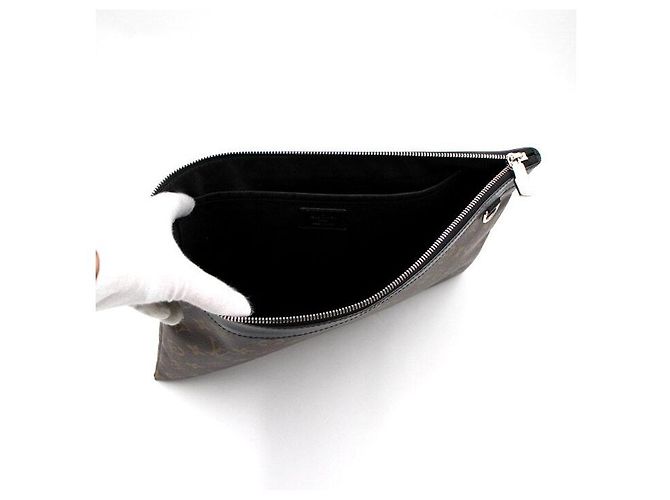Louis Vuitton Pochette Monogram Discovery GM Borsa Clutch Nero - vista 5