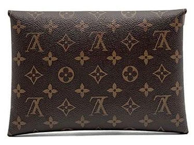 Louis Vuitton Monogram Kirigami Castaño - vista 3