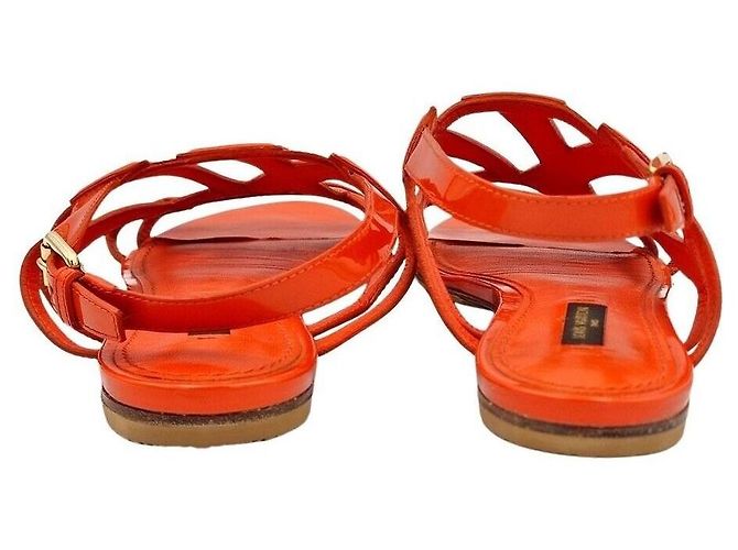 Louis Vuitton Sandali in vernice Arancione - vista 4