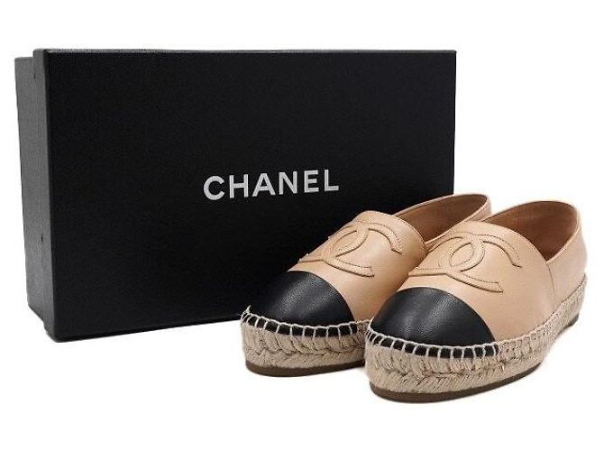 Chanel Espadrilles da donna in pelle di agnello bicolore con logo CC - vista 7