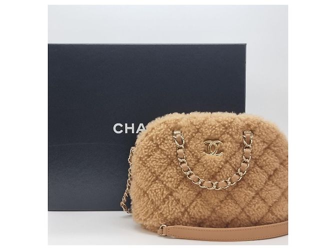 Chanel Steppender Shearling-Tote-Bag mit Kette Braun - Ansicht 12