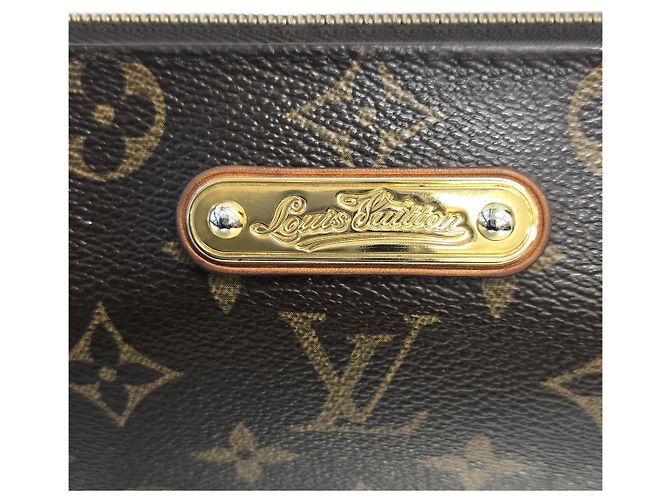 Louis Vuitton Clutch Crossbody Monogram Eva Marrone - vista 5