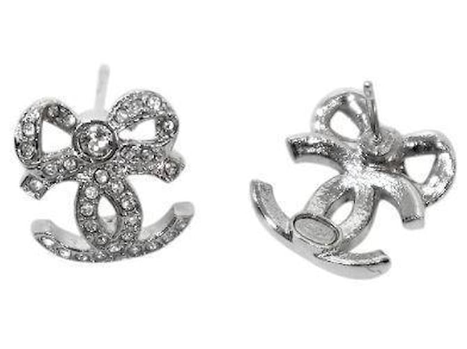 Chanel Orecchini Cubic Ribbon CC Argento - vista 4