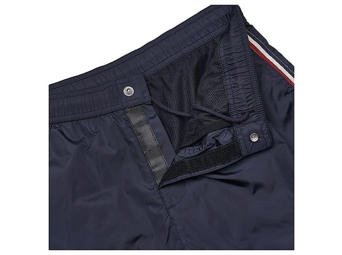 Moncler Pantaloncini da bagno con patch logo da uomo Nero - vista 6