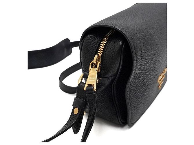 Prada Borsa a tracolla in pelle nera con patta e logo dorato Nero - vista 10