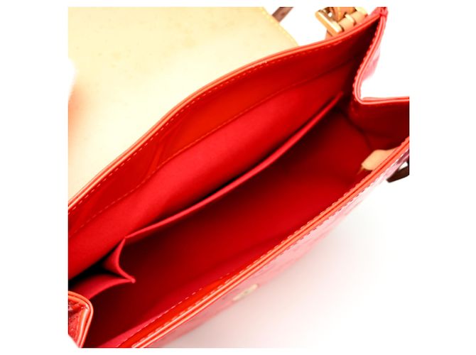 Borsa a tracolla da donna Louis Vuitton Biscayne Bay GM Rosso - vista 6