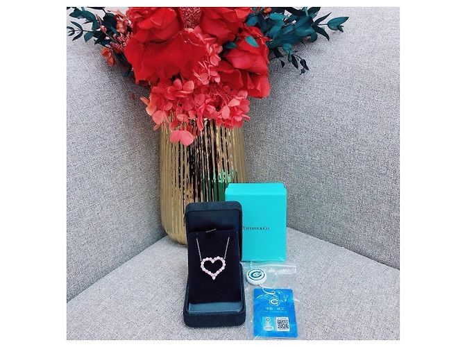 Tiffany & Co. Collana Cuore Zaffiri Rosa e Diamanti Bianco - vista 2