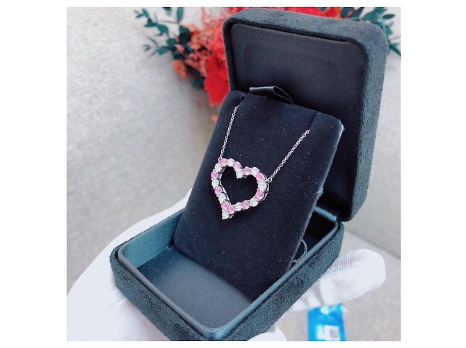 Tiffany & Co. Collana Cuore Zaffiri Rosa e Diamanti Bianco - vista 4