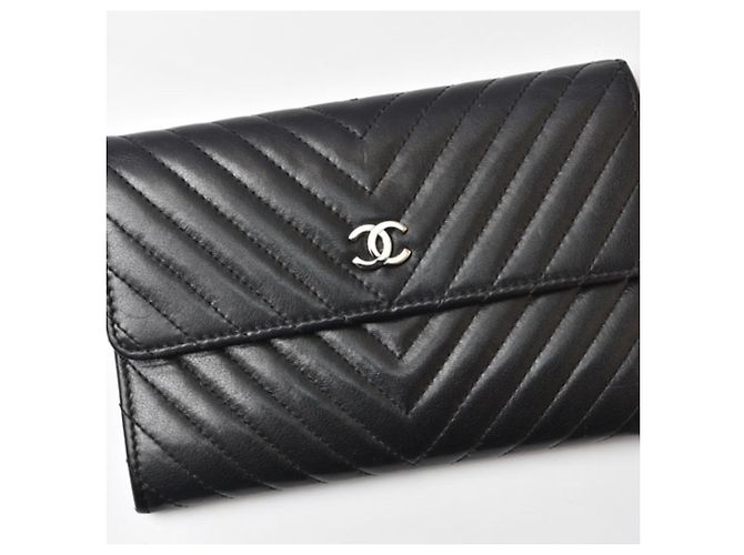 Carteira Bi-fold Chanel Preto - vista 3