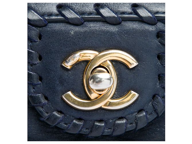 Chanel Blue Medium Quilted Iridescent Calfskin Happy Stitch Flap Blu navy - vista 5