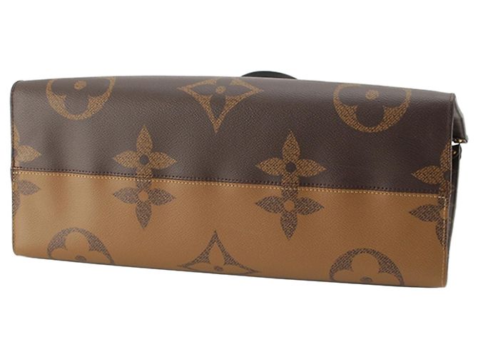 Louis Vuitton Marrone Monogram Reverse Giant OnTheGo GM - vista 6
