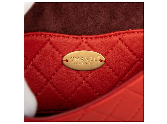 Chanel Rot gestepptes Kalbsleder mit Multi-Pouching-Klappe - Ansicht 5
