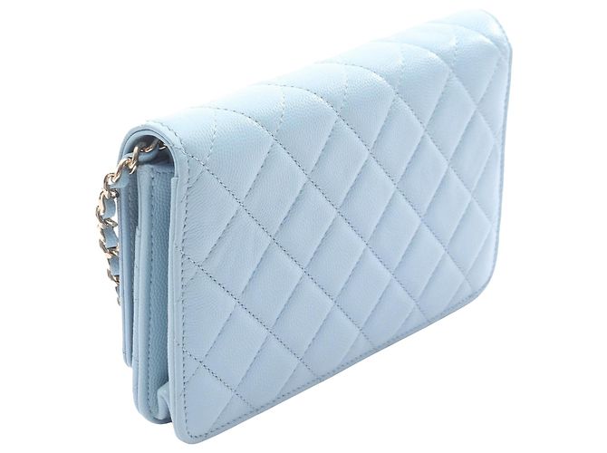 Wallet On Chain Portafoglio con catena Chanel Blue Quilted Caviar Crystal Enamel CC Blu chiaro - vista 2