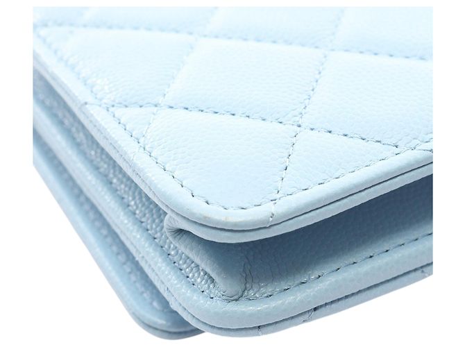 Wallet On Chain Portafoglio con catena Chanel Blue Quilted Caviar Crystal Enamel CC Blu chiaro - vista 9