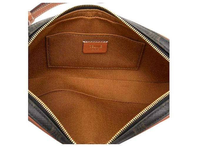 Céline Bolsa Camera Celine Mini Triomphe em Couro e Canvas Revestido Marrom Castanho escuro - vista 4