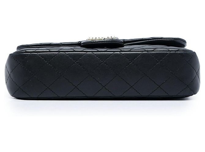 Chanel Black Medium Quilted Lambskin Westminster Pearl Flap Nero - vista 3