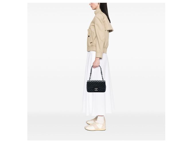 Chanel Black Medium Quilted Lambskin Westminster Pearl Flap Nero - vista 5