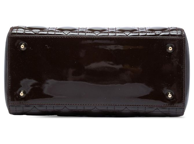 Lady Dior Cannage in vernice viola, misura Medium Porpora - vista 3